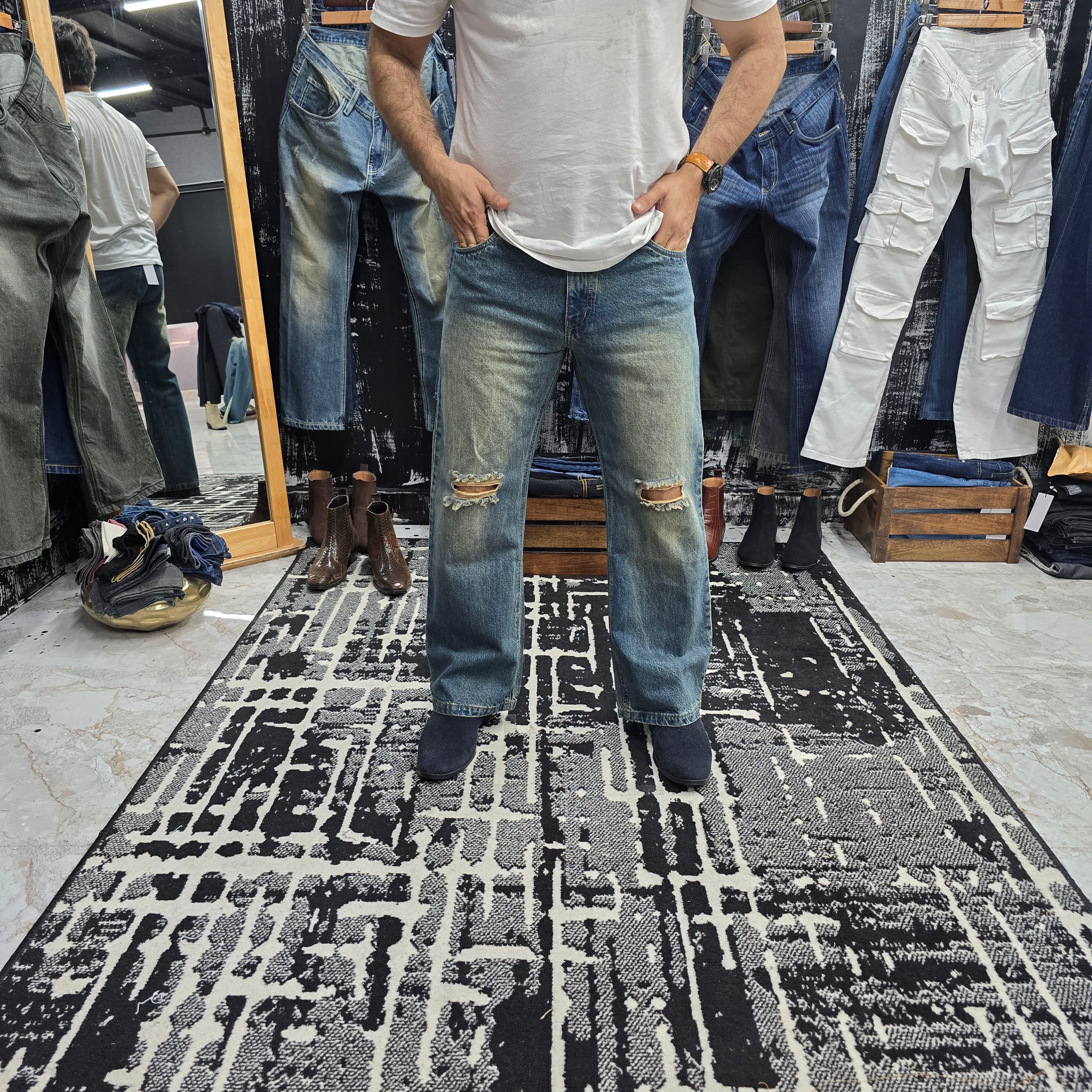Heritage Distressed Straight Cut Jeans