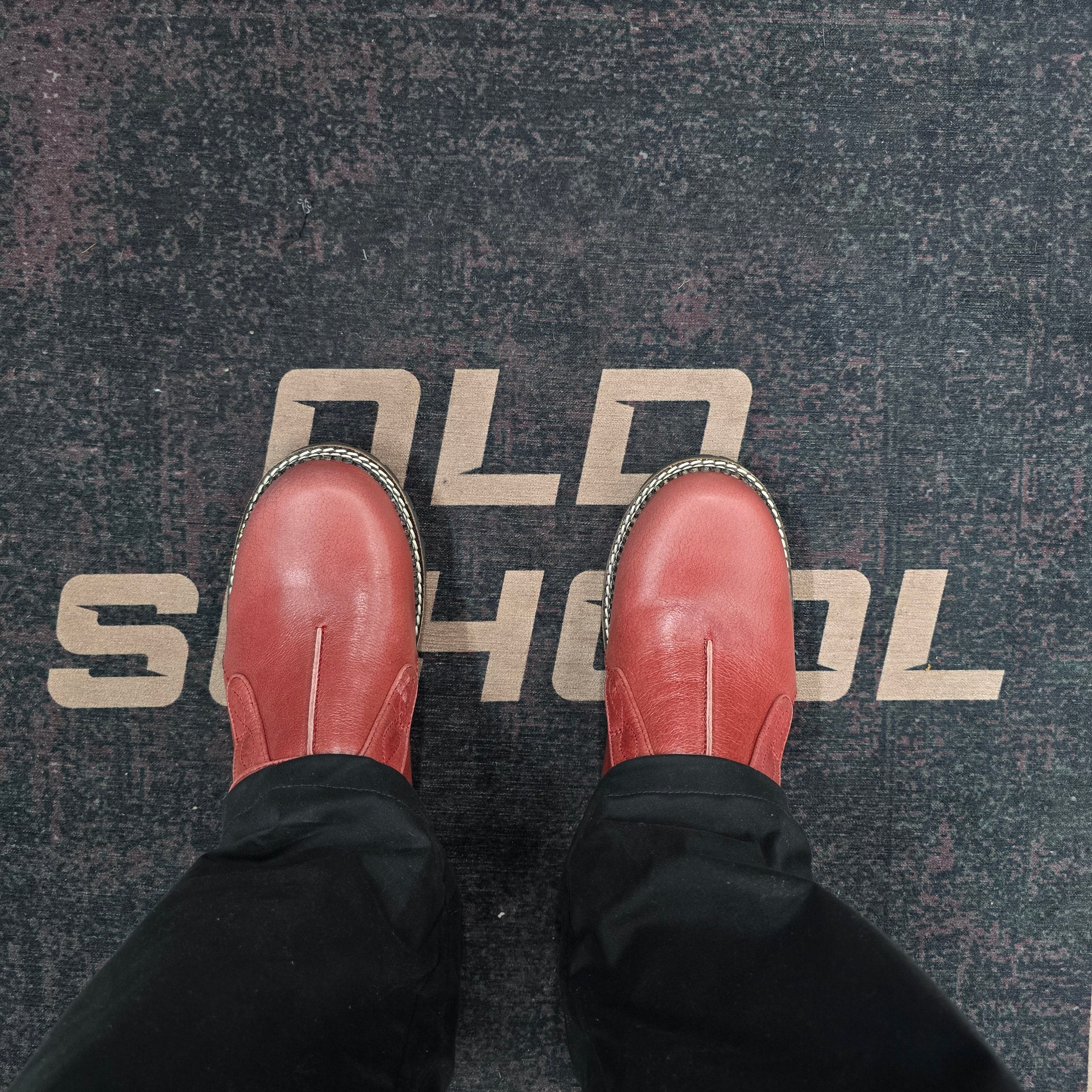 Noir Heritage Slip on in Red