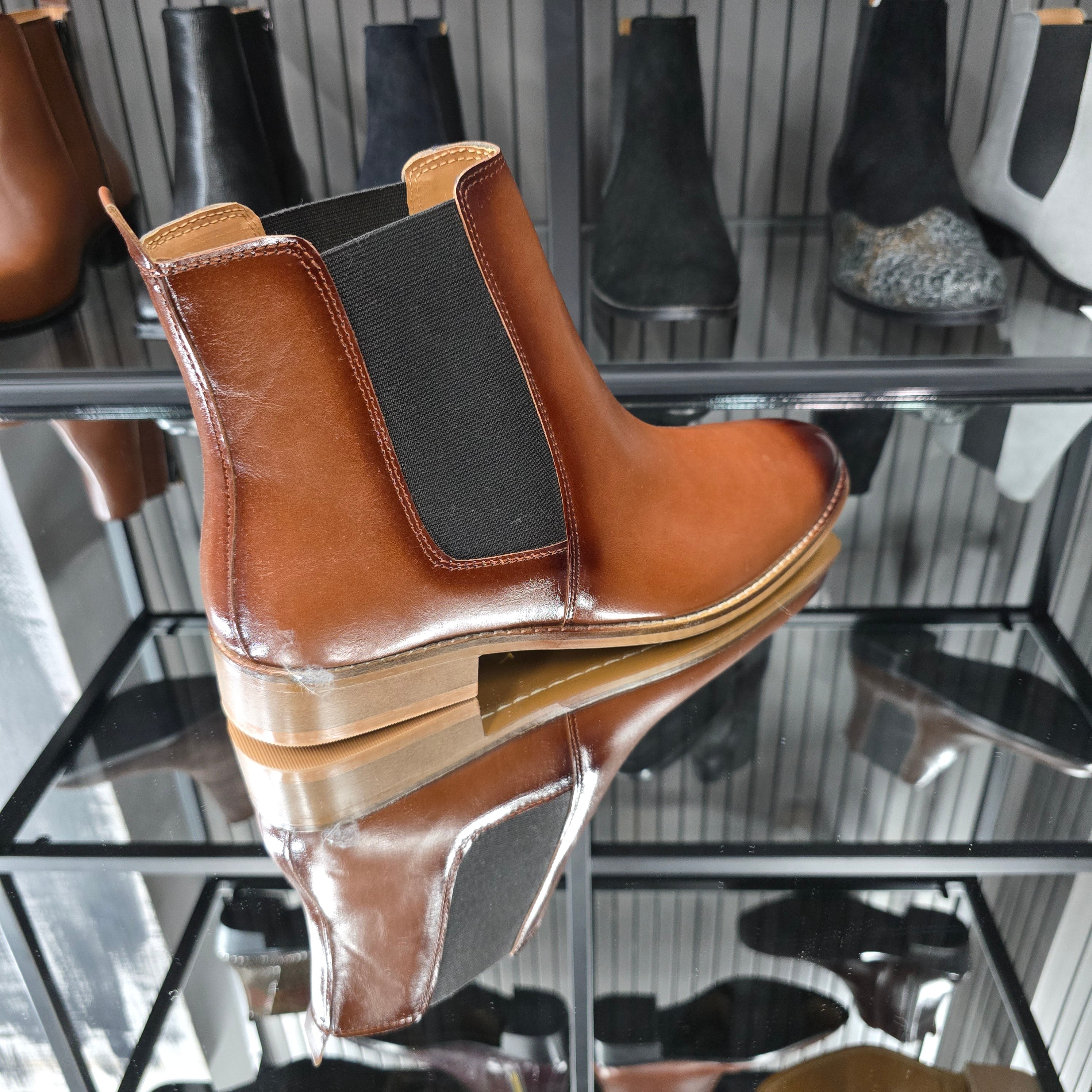 Tan Leather Chelsea