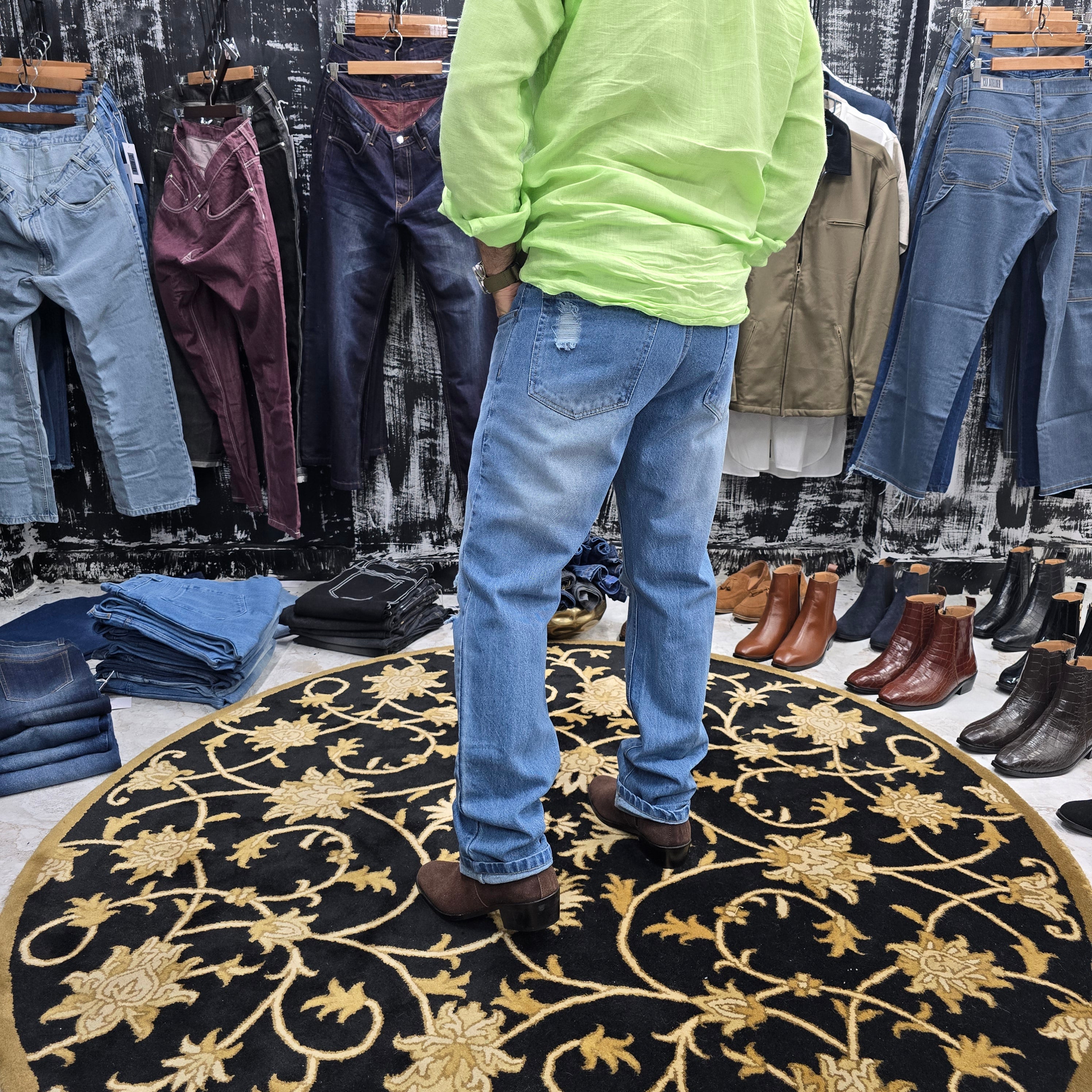Skyline Ripped Straight Fit Jeans