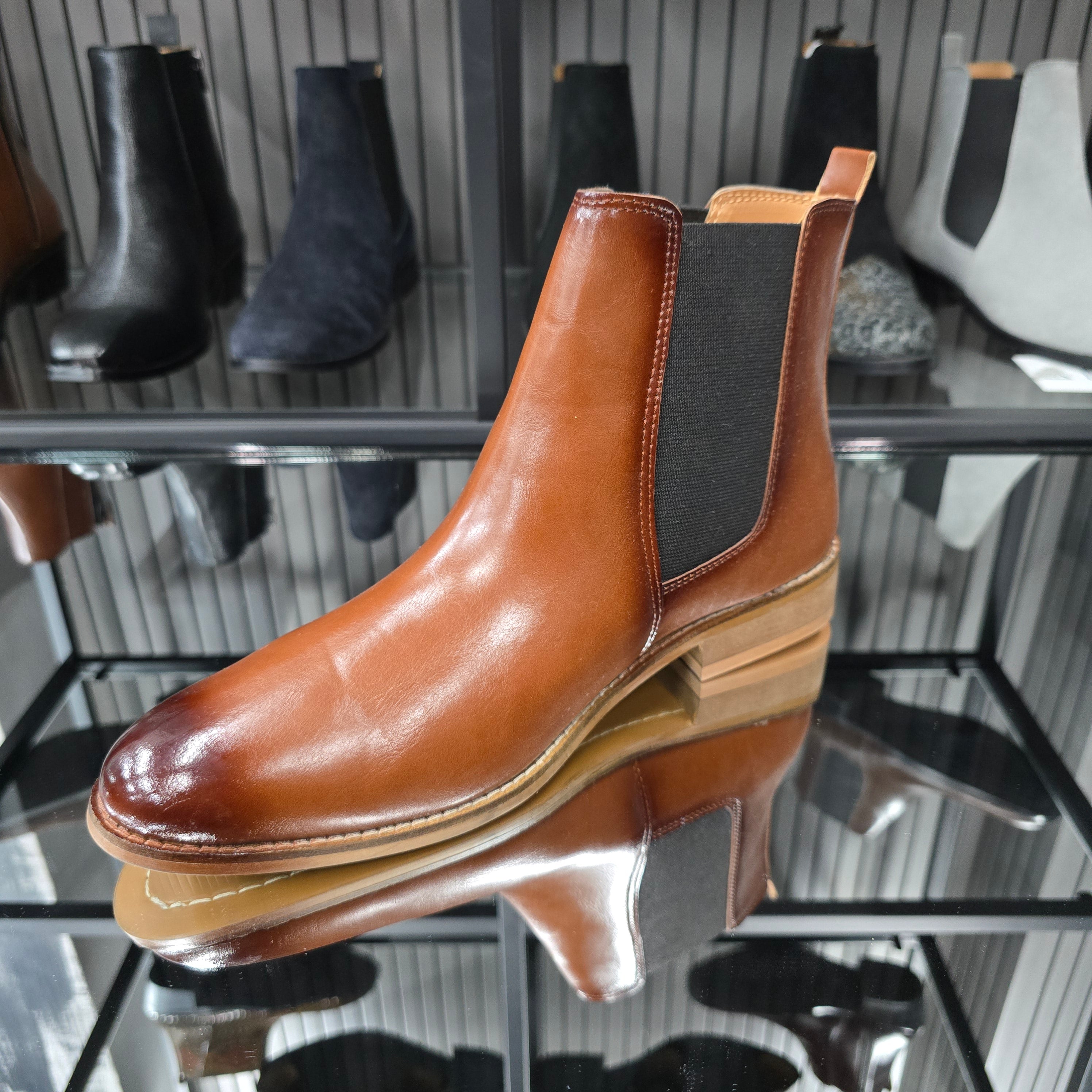 Tan Leather Chelsea