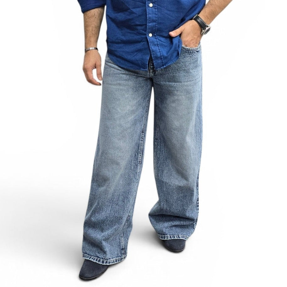 Frost Fade Wide Leg in Ice Blue Wash