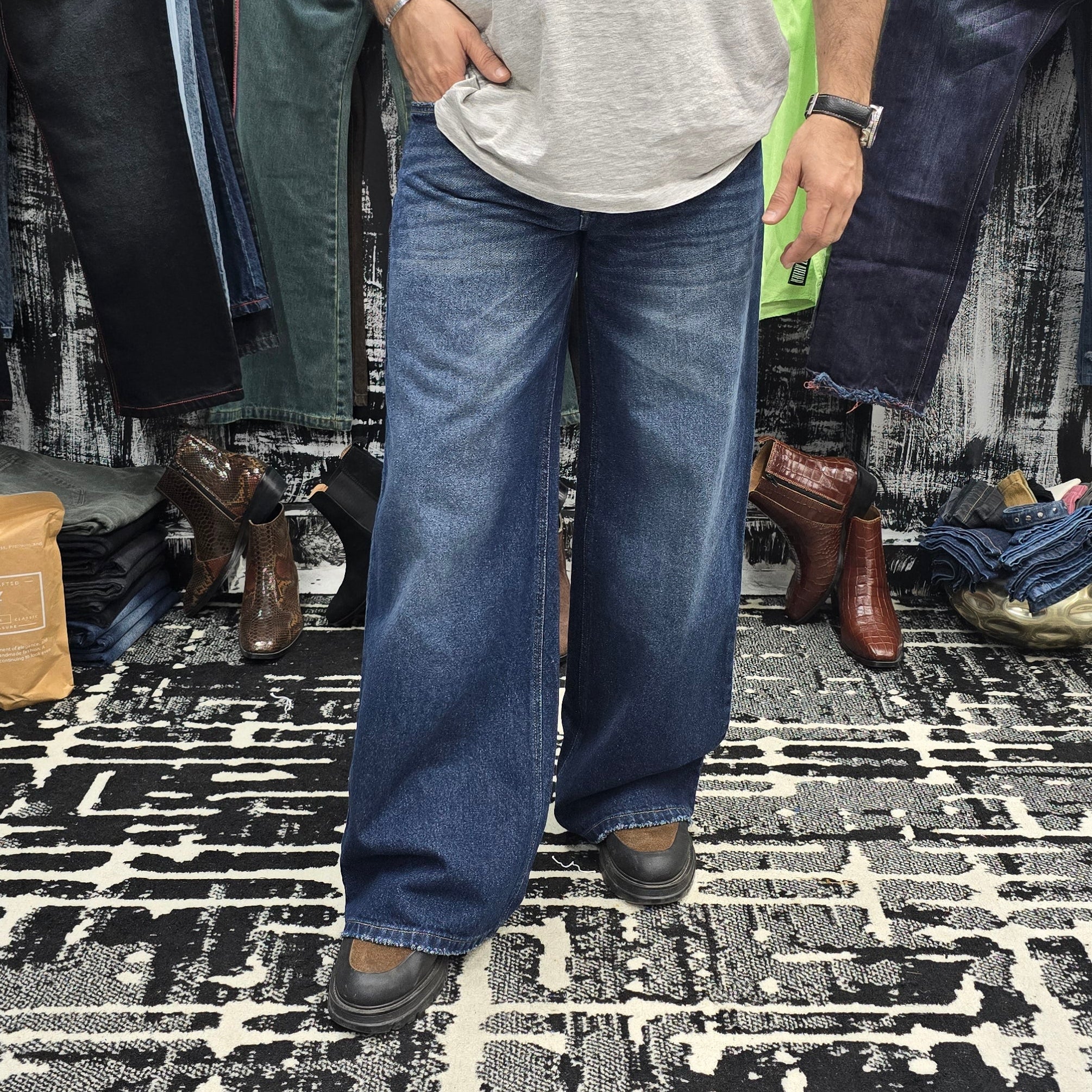 Classic Fade Wide Leg Indigo Blue Wash